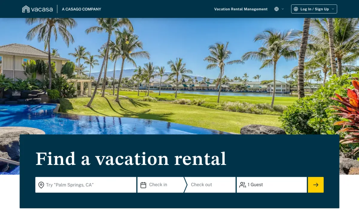 Vacasa.com homepage — the largest US full-service vacation rental platform, with bundled dynamic pricing across most major markets